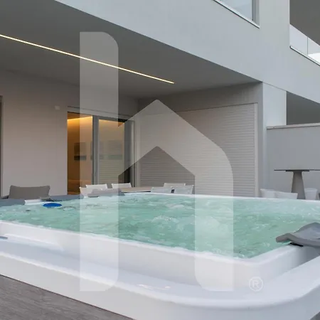 Homiday - Poseidon Luxury